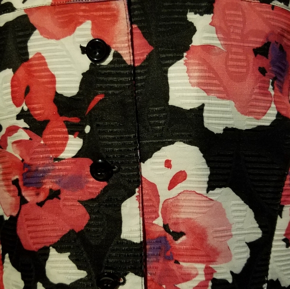 Like new Alfred Dunner Suit Jacket, Size 12P - Picture 2 of 8